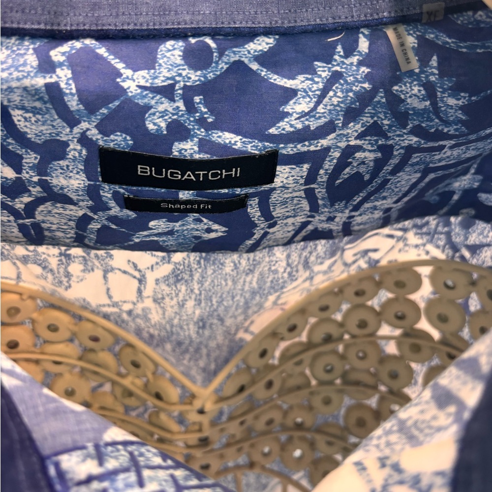 Bugatchi Blue And White Patterned Button-Up Shirt… - image 3